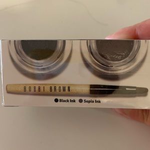 Mint condition- Bobbi brown gel eye liner
